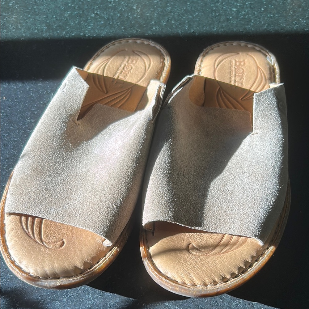 Born Tan Sandals Minimalist Slip-On Comfort